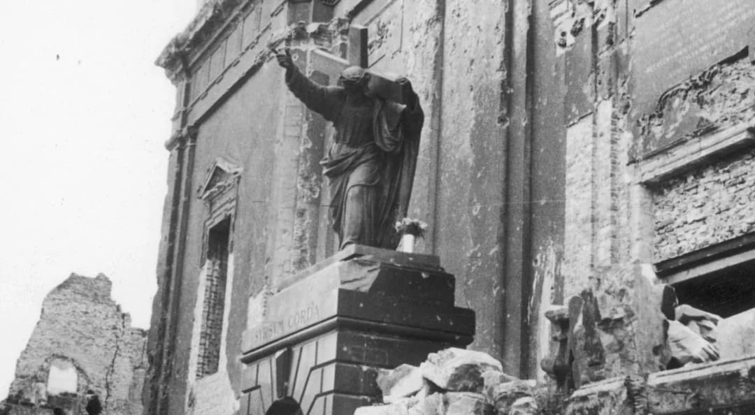 Rzeźba Chrystusa: Odkryj niezwykłe dzieła sztuki i ich historię