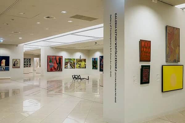 Muzeum sztuki współczesnej Poznań: odkryj fascynujące wystawy i artystów